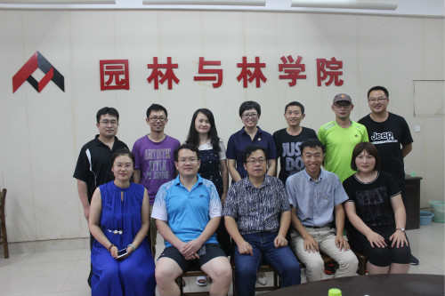 汽车工程师学院武汉基地组织开展《为了和平》主题教育观影活动