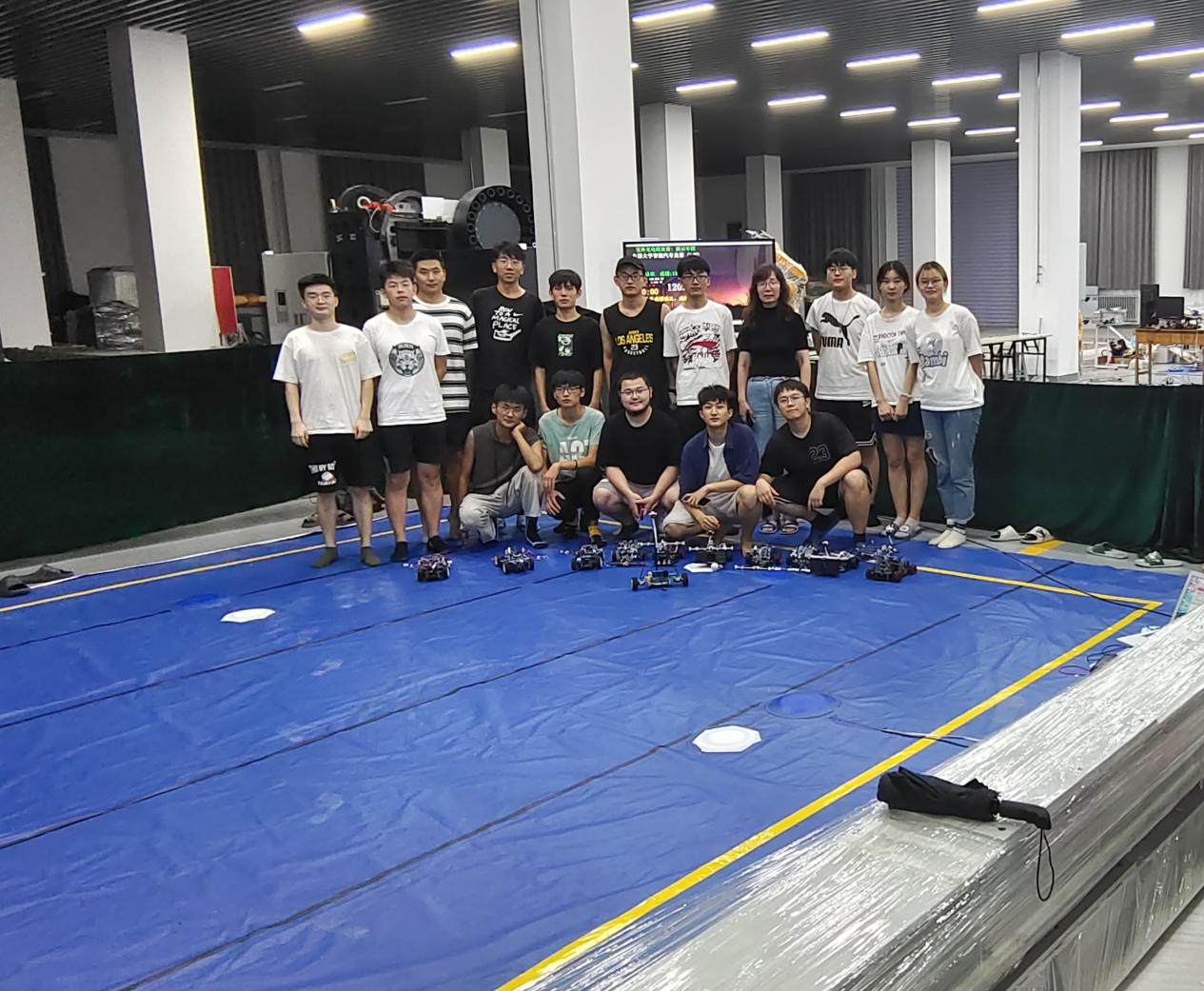 学校学子获第十六届全国大学生智能汽车竞赛一等奖