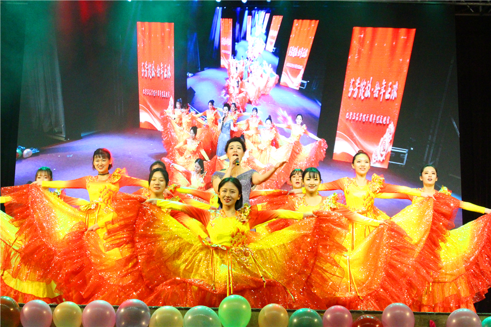 北京市高等院校第四十二届学生田径运动会在我校举行