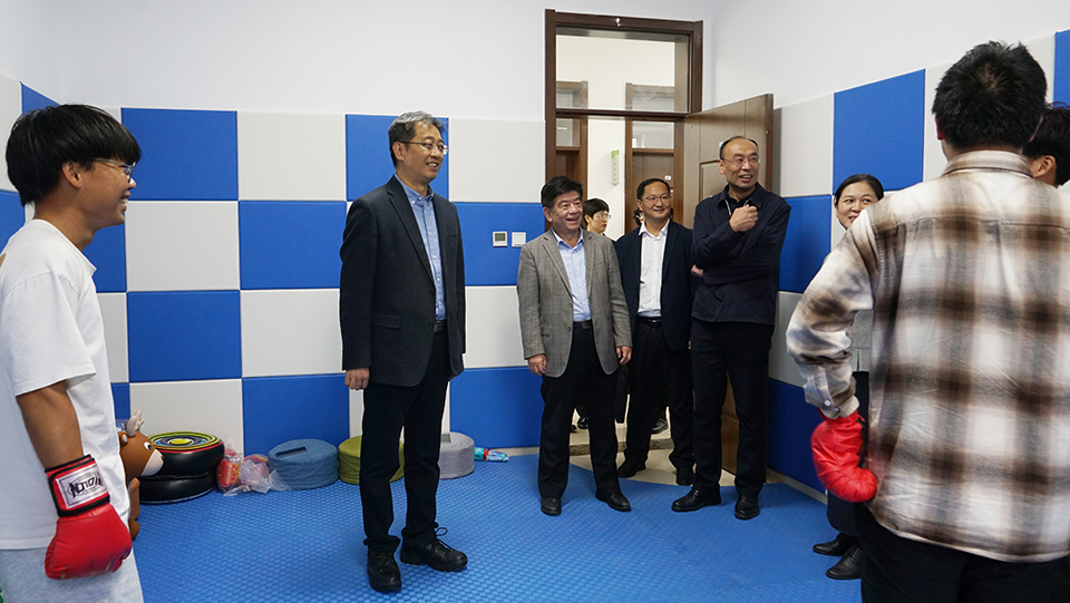 学校召开平度校区辅导员座谈会